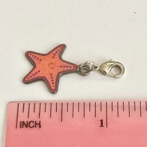 Vintage Disney Peach Starfish Finding Nemo Clip On Charm Zipper Pull Bag Signed - Picture 6 of 8